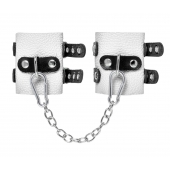 Бело-черные наручники с двумя ремешками и люверсами - Pecado - купить с доставкой в Волгограде