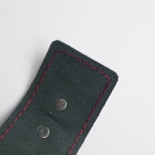 Черные кожаные наручники с красной строчкой - Crazy Handmade - купить с доставкой в Волгограде