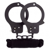 Чёрные наручники из листового металла в комплекте с веревкой BONDX METAL CUFFS LOVE ROPE SET - Dream Toys - купить с доставкой в Волгограде