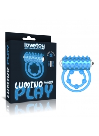 Голубое, светящееся в темноте виброкольцо Lumino Play Vibrating Penis Ring - Lovetoy - в Волгограде купить с доставкой