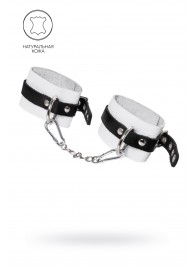 Бело-черные мягкие оковы с одним ремешком и люверсами - Pecado - купить с доставкой в Волгограде