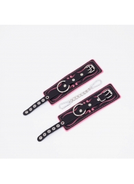 Черно-розовые кожаные наручники с розовой строчкой - Crazy Handmade - купить с доставкой в Волгограде