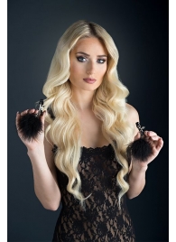 Зажимы для сосков с пухом FEATHERED NIPPLE CLAMPS - Blush Novelties - купить с доставкой в Волгограде