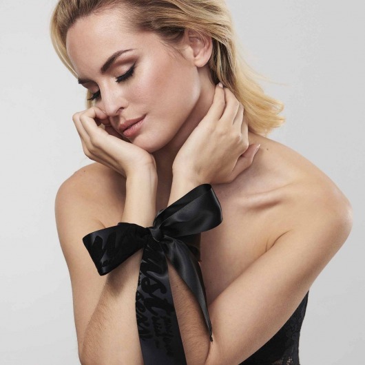 Черные ленты для связывания SILKY SENSUAL HANDCUFFS - Bijoux Indiscrets - купить с доставкой в Волгограде