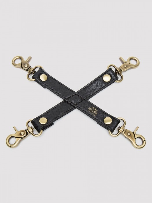 Черный фиксатор для манжет Bound to You Faux Leather Hogtie - Fifty Shades of Grey - купить с доставкой в Волгограде