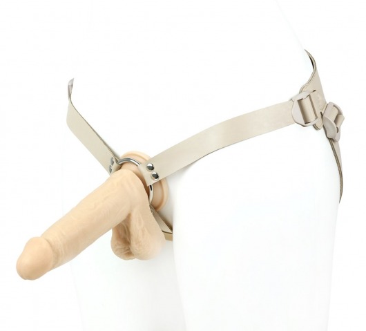 Поясной фаллоимитатор с мошонкой телесного цвета - 18 см. - LOVETOY (А-Полимер) - купить с доставкой в Волгограде