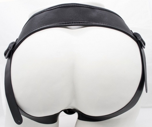 Реалистичный фаллоимитатор на трусиках с плугом - 18,5 см. - LOVETOY (А-Полимер) - купить с доставкой в Волгограде