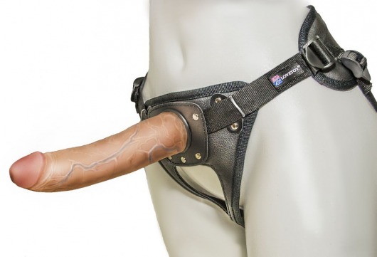Насадка-фаллоимитатор на кожаных трусиках Harness Ultra Realistic 7  - 18 см. - LOVETOY (А-Полимер) - купить с доставкой в Волгограде
