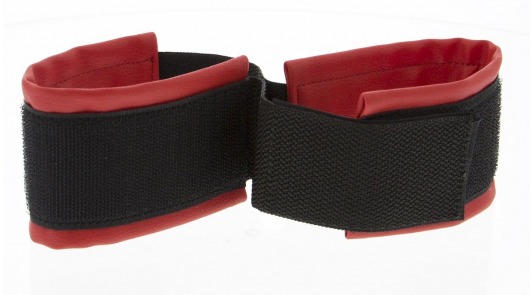 Полиуретановые манжеты для фиксации рук вместе Bound Together Wrist Restraints - Blush Novelties - купить с доставкой в Волгограде